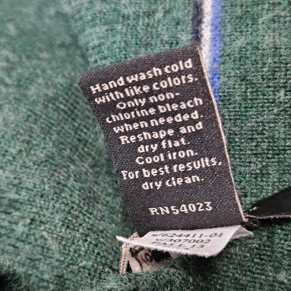 Banana Republic Merino Wool Sweater Green Striped‎ V Neck Lightweight Men's Med